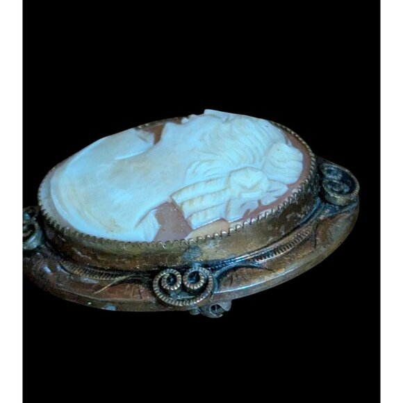 Antique Shell Cameo Brooch Pin Ornate Gold-Tone Frame Art Nouveau Design - Picture 2 of 8
